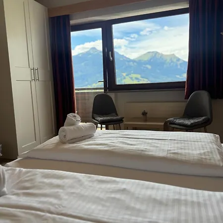 Sonnenburg Hotel *